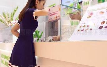 丽莎爱丝袜罢了，原图与图片的互动让人只想坐下来细细品味！