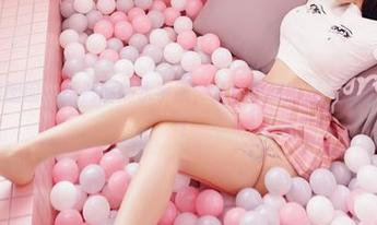 Feilin嗲囡囡 – 慕羽茜的水手服，从私房到原图，全程无敌可爱！