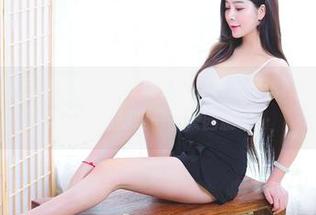 在果团网的作品集中找到的玫瑰少女，资源很优雅，偏偏我的脑海里想的却是一部校园剧……