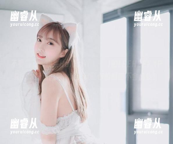 不要羞涩，快来HaNari(하나리)的LEEHEEEXPRESS最新图包，咳，保证你的眼睛不会出轨！