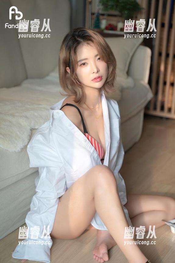 Hyoyeon(김효연)婚纱：要是还能重来，我也想试试这个舞台