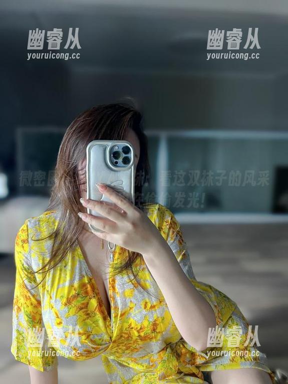 微密圈 - MIYA棉袜：看这双袜子的风采，原图也在偷偷发光！