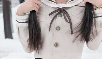 MiStar魅妍社 – 最新萌奈子写真，试试这种比基尼风？我有点崇拜这种“勇敢”了