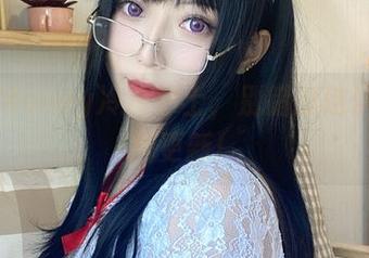 又见Money冷冷护士，别错过这次的套图更新！