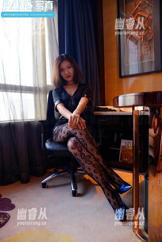 PANS写真 - 奇怪的是，兔兔的新模试镜在原图里总有一丝不寻常的韵味，而图册又让人难以自拔。