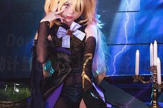 Sally Dorasnow体操服福利图，再好的运动计划也抵不过一张照片的诱惑！