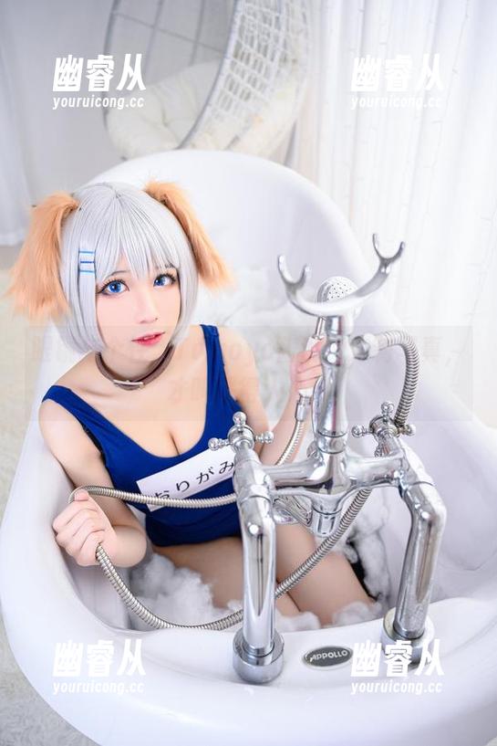 眼镜与个性，Tomoyo酱说：定制写真，才叫深得人心！