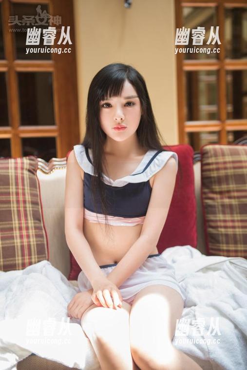 TouTiao头条女神 - 周熙妍的写真：当你的姐姐在镜头前变身潮流女神！