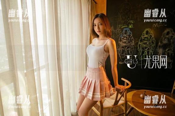 UGirls尤果网 - 少女出没！Sukki可儿的美图图集里充满青春的“恶搞”味道