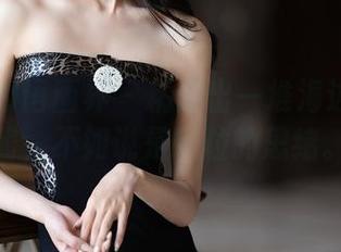 XIAOYU语画界 – 精选出一堆海边的豆瓣酱，不如说是颗粒的思绪。