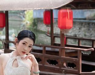 Xiuren秀人网 – Miko酱说：婚纱写真不在云端，而是在网盘里等你查收！