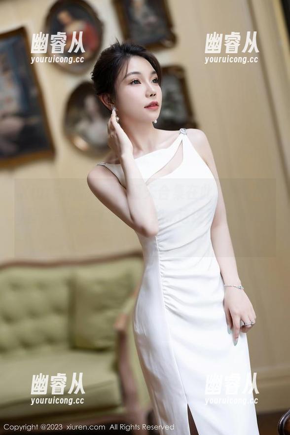 Xiuren秀人网 - 夏天合集在此，Wendy智秀带你看无圣光，我...这该算啥新玩法呢？