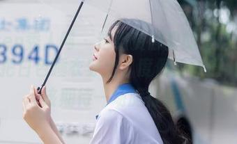 Xiuren秀人网 – 这组资源里的妲己_toxic，把白色睡衣穿出了度假的味道，是我该期待一场旅行吗？