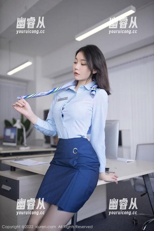 Xiuren秀人网 - 固执地想告诉你，林杉杉的礼服写真分享，其实有很多小秘密在藏着