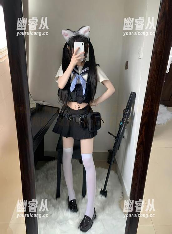 听说rua阮阮拍的雪糕在图库里火得一塌糊涂，高清得根本挪不开眼。