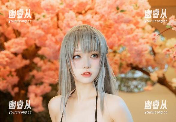 发现不一样的七七娜娜子，快来下载金莲写真集，吧！