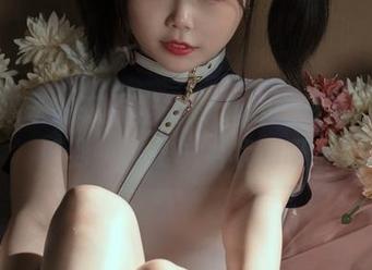 七月喵子的在线作品《千刀万剐》，让人感到一种难以名状的吸引