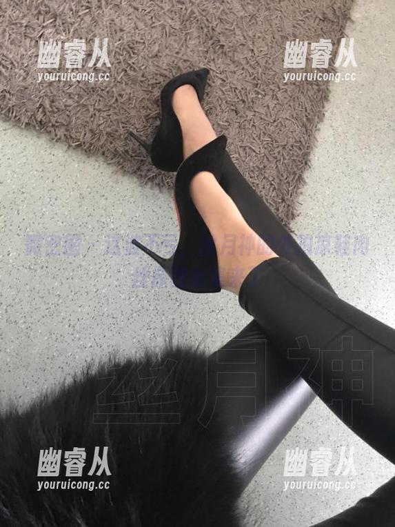 微密圈 - 这波不亏，丝月神的外拍凉鞋肉丝原图合集来了