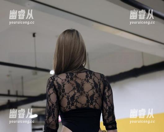 微密圈 - 从每个角度欣赏乙醇子的瑜伽原图，发现不一样的‘弯弯’