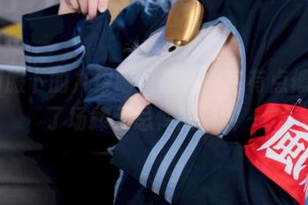 OL制服下的九柒喵，最新图库有点像进行了场肆无忌惮的聚会～