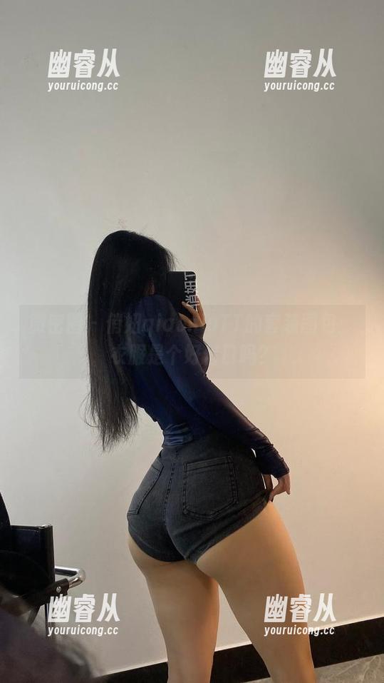 微密圈 - 俏妞qiaoniuTT的套装图包：衣服是个好借口吗？