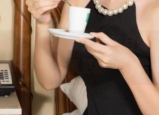 克拉女神 – 懵懂的裸足，芝月如影随形的合集更新