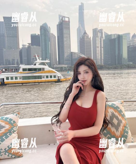 微密圈 - 在周妍希的水手服里，无圣光的原图，竟让我想起了小时候的夏天和那个没坏掉的沙堡。