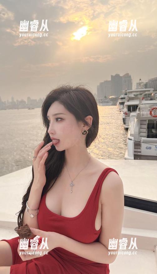 微密圈 - 在线更新！周妍希的短裤造型，真心违心又让人想看！