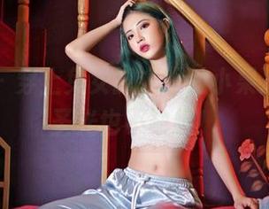 嗲囡囡 – 穿上兔女郎衣服的小果冻儿，无圣光也不缺撩！