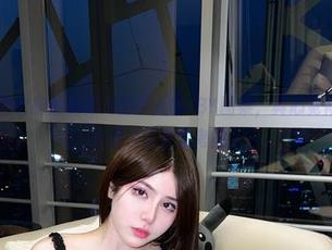 微密圈 – 看奔跑的晶骡儿的诱人BABY图集，真心觉得这些姿势是经过认真思考的。