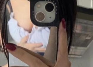 微密圈 – 女刺客：在粉色背景下的写真，真有够让人意外的存在