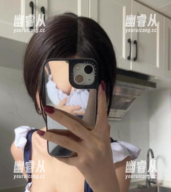 微密圈 - 女刺客：在粉色背景下的写真，真有够让人意外的存在