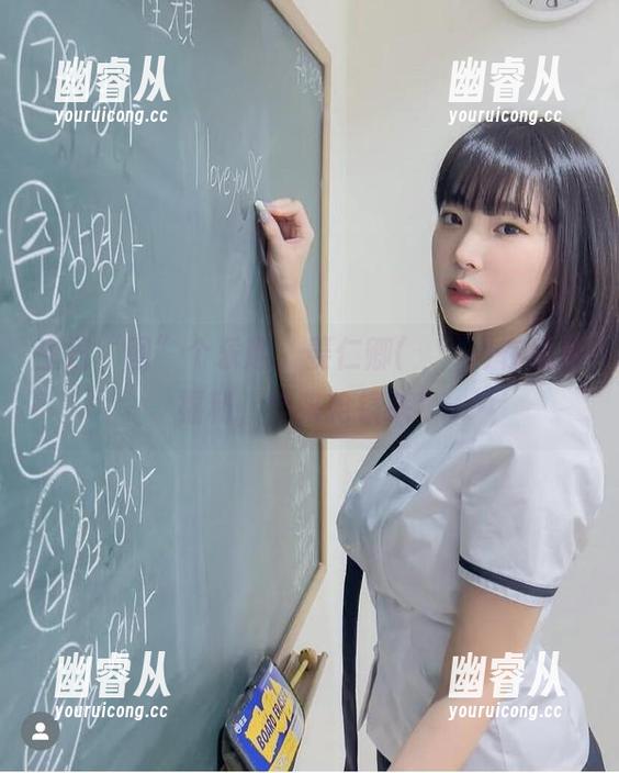 生日“图”个乐趣，姜仁卿(강인경)在线发福利，快来抢镜头！