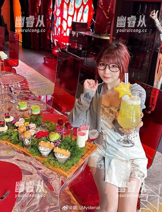 福利时间！宝儿mysterial带来的索尼子写真究竟能不能撩拨我的神经呢？静候品鉴。