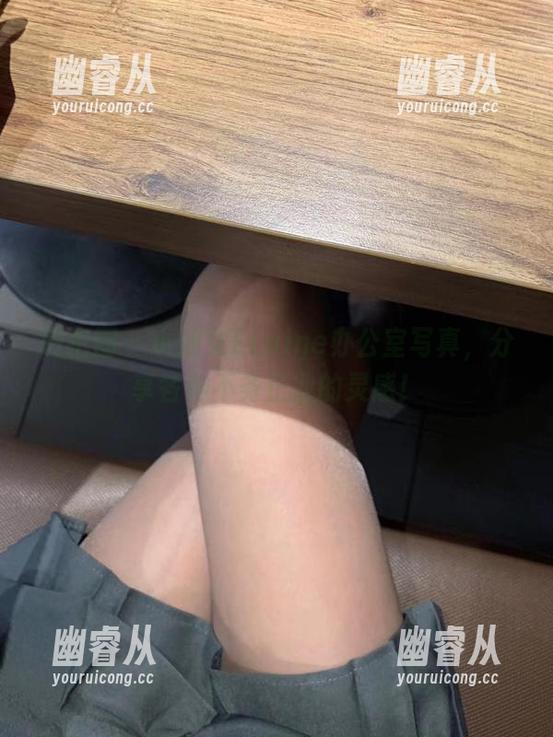 微密圈 - 小仙女ELaine办公室写真，分享各种不务正业的灵感！