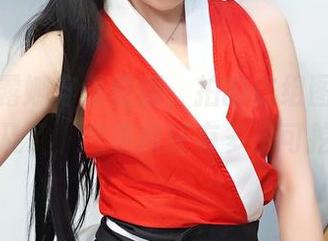 小女巫露娜穿着校服，拍的这组图片，资源普及了，这条路还有多少可挖的？