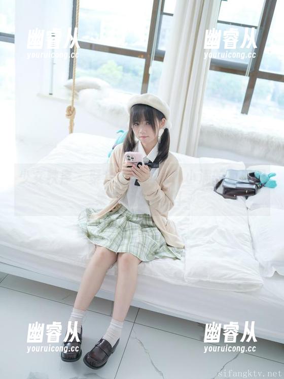少女秩序 - 聚会不如居家？小满的免费图集告诉你真相！