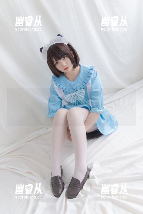 不要盲目期待，少女秩序2022春节特别期的全集写真其实中规中矩得让人想打哈欠。