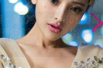 尤果网 – 咱们今天只聊K8傲娇萌萌的套装，顺便送几张免费的图片，来吧朋友们！
