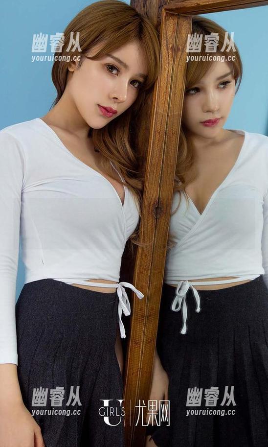尤果网 - 短裙美替，精选写真中透出的淡淡暧昧