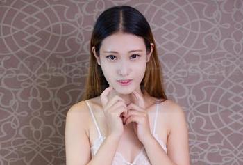 尤物馆 – 温心怡的白衬衫：随便一抬手都是超模气质，资源请慢用！