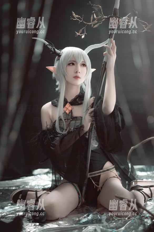 明日方舟-斯卡蒂，弥音音ww的无圣光套图终于让我见识到另一种美