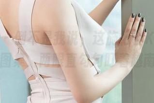 推女神 – 倒不是我说，这施忆佳Kitty酱的福利图集，两眼直勾勾盯着越南芽庄…