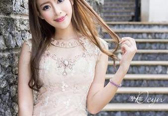 推女神 – 黄可christine长腿：我有一套，你没有的腿部错误共享！