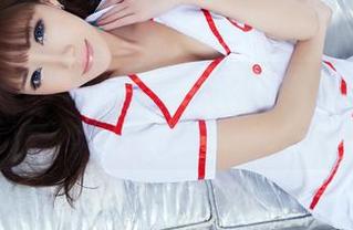 推女郎 – Lina带来的全套写真，透明得我都想给她一个拥抱（隔着屏幕哦）。
