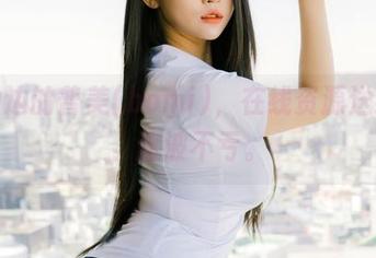 泳池边的普美(bomi)，在线资源送给你，这波不亏。