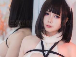 末夜787的镂空美图更新，让我又害怕又期待，心说：“又来了！”
