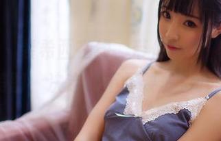 果团网 – 裴希西在线，带你欣赏“比基尼”美图，决定是不是要多看几眼。