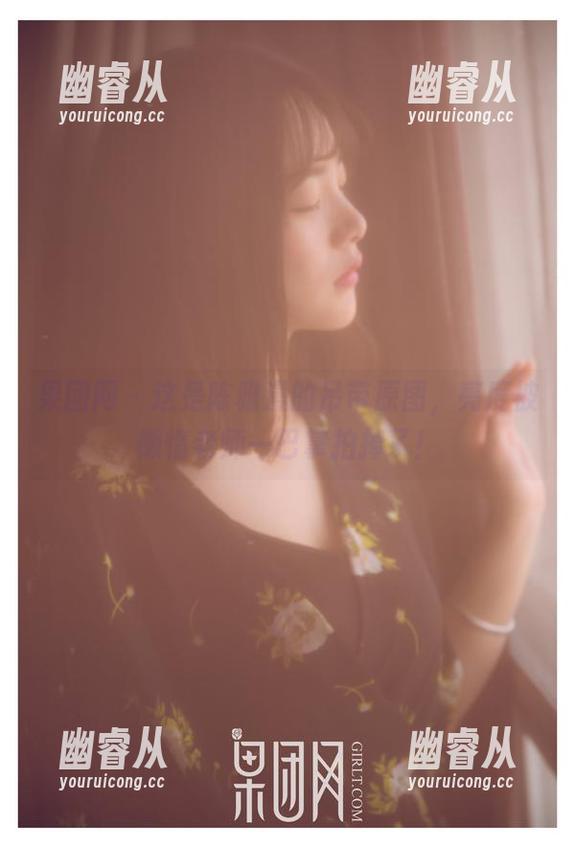 果团网 - 这是陈雅漫的吊带原图，亮度被懒惰老师一巴掌拍掉了！