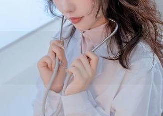 桃良阿宅的网袜写真全集：从此你将无法再关注别的东西